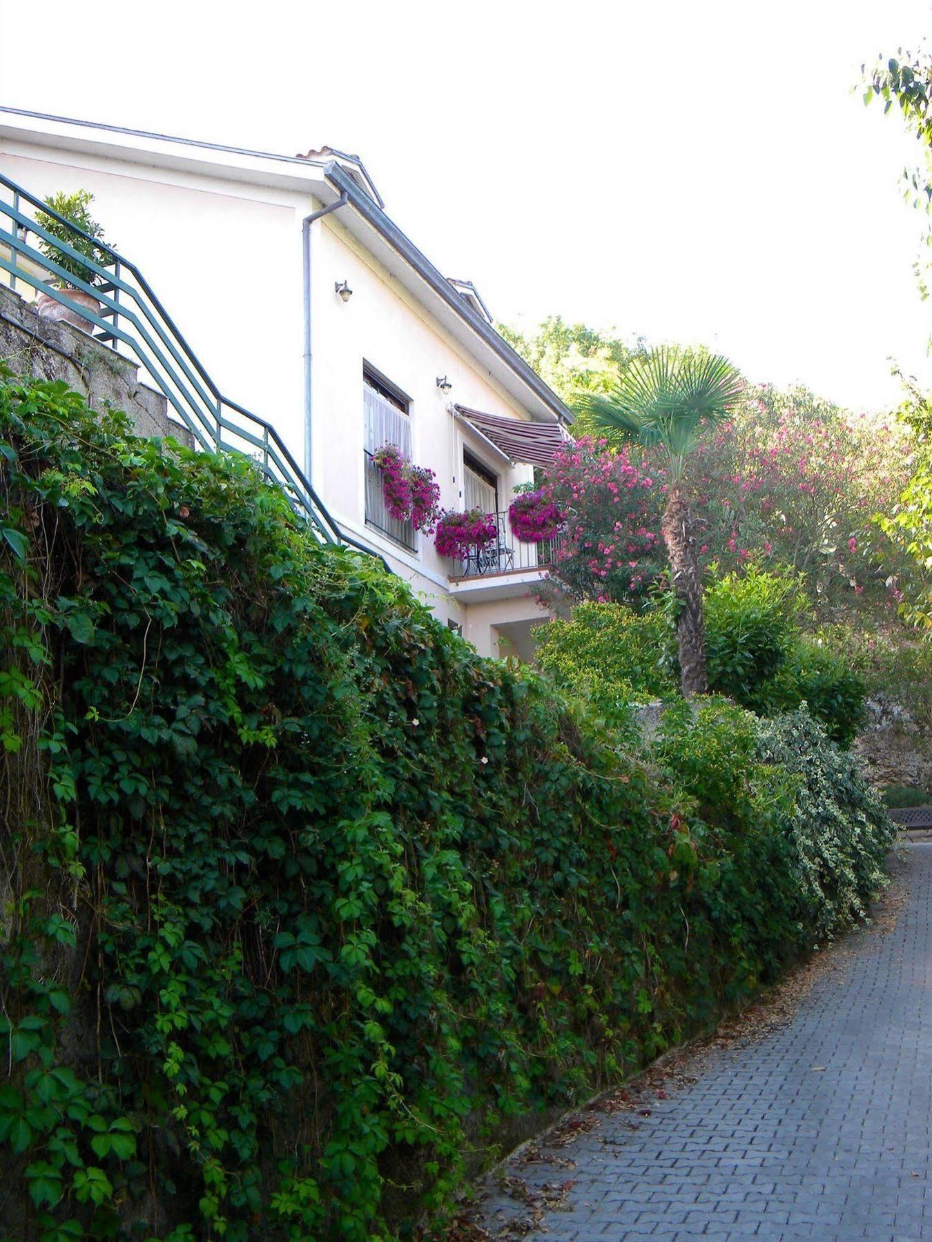 La Costa Bed & Breakfast Cassino Bagian luar foto