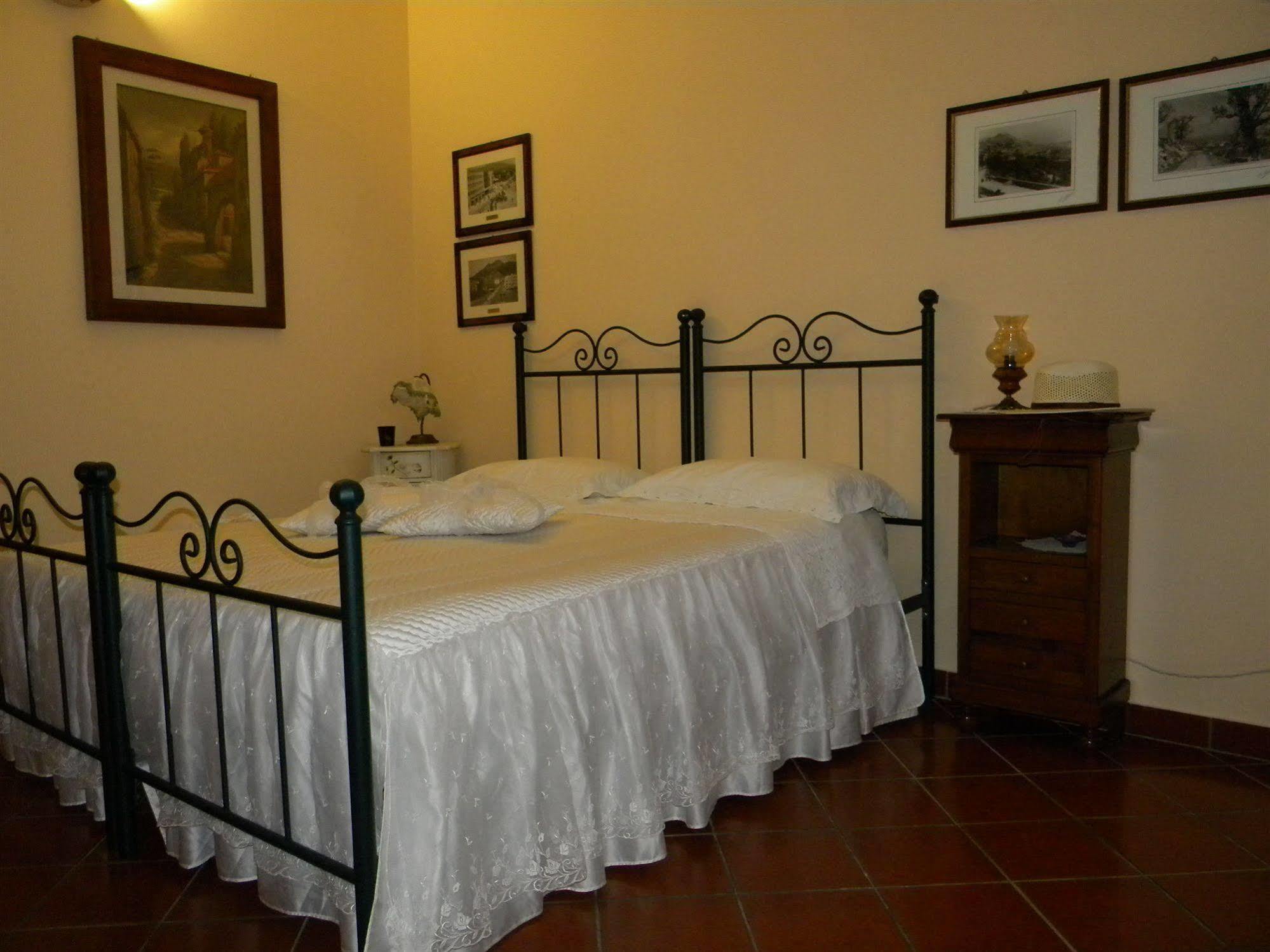 La Costa Bed & Breakfast Cassino Bagian luar foto